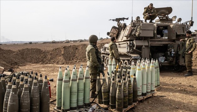 İsrail'e ait onlarca tank 'aniden' Han Yunus'un batısına girdi